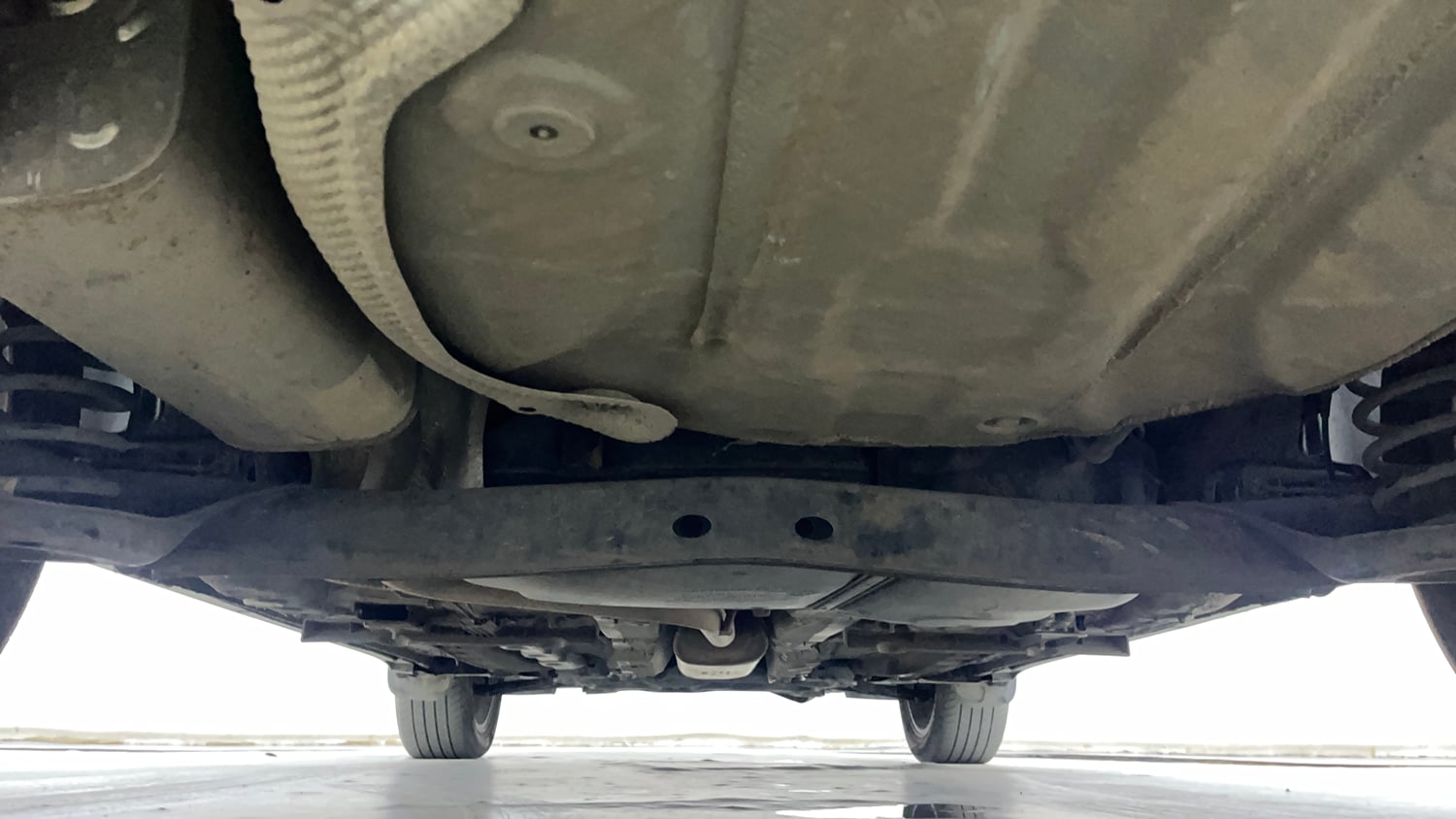 Used 2023 Skoda Kushaq Style 1.0L TSI MT Petrol Manual extra REAR UNDERBODY VIEW (TAKEN FROM REAR)