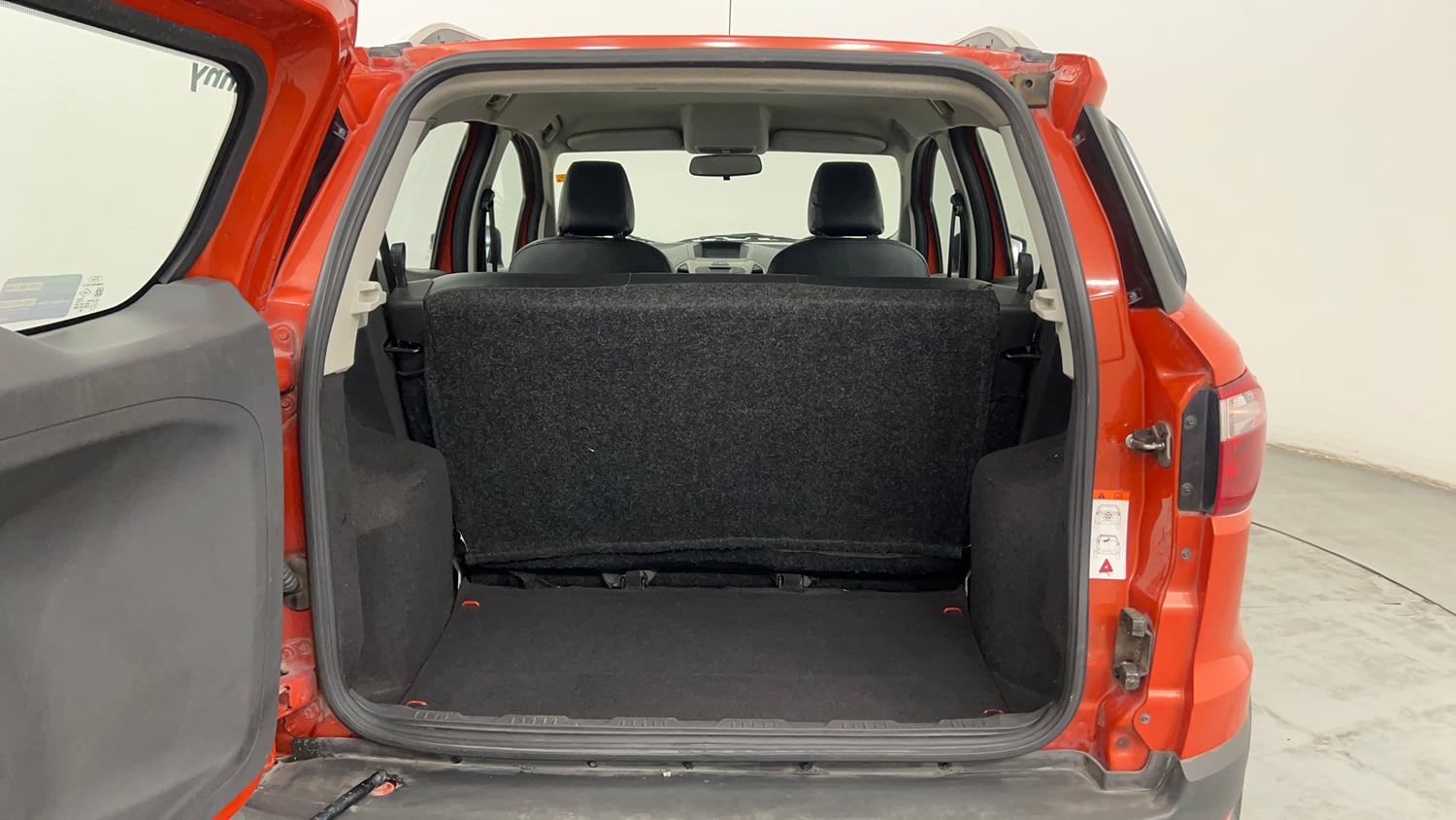Used 2014 Ford EcoSport Ambiente 1.5 TDCi Diesel Manual interior DICKY INSIDE VIEW