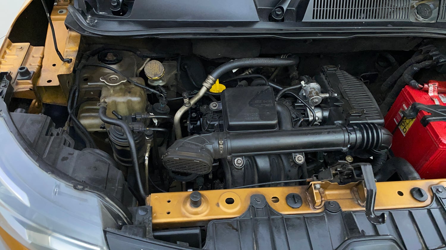 Used 2020 Renault Triber RXZ EASY-R AMT Petrol Automatic engine ENGINE RIGHT SIDE VIEW