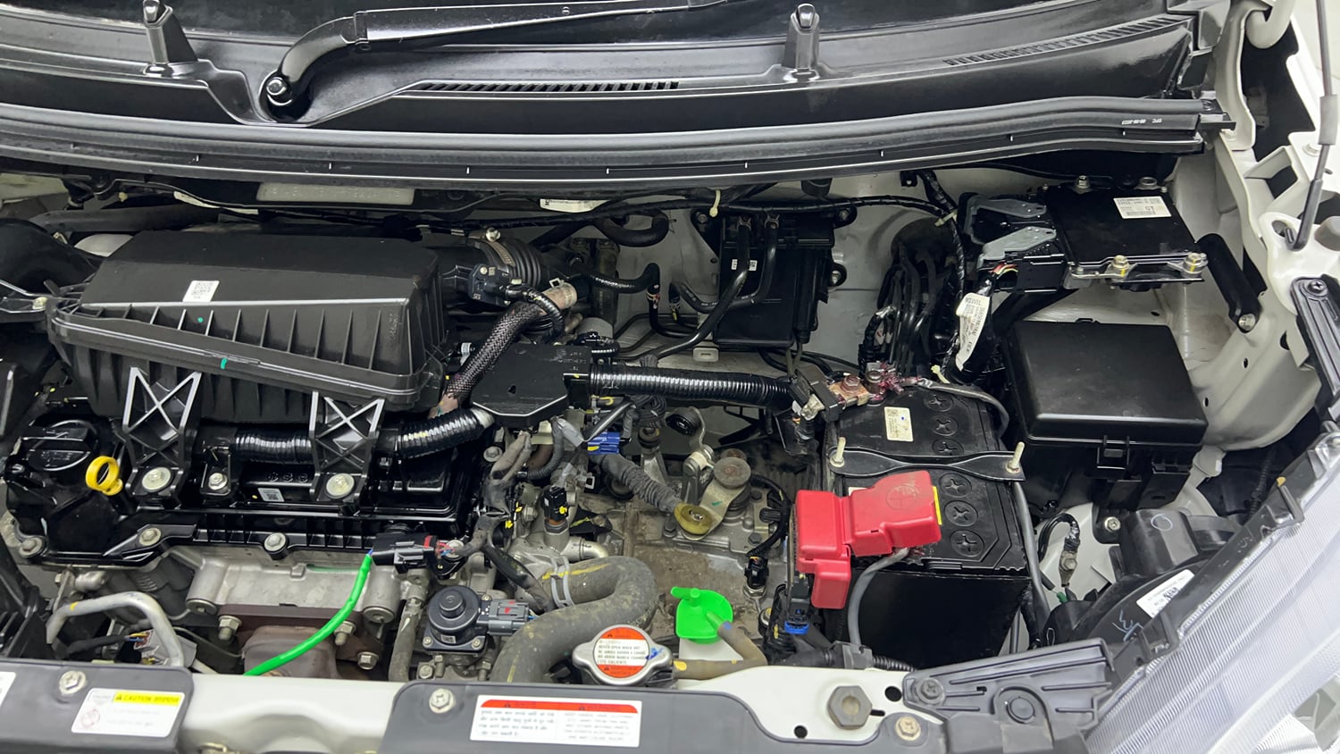 Used 2023 Maruti Suzuki Wagon R VXI 1.0 Petrol Manual engine ENGINE LEFT SIDE VIEW