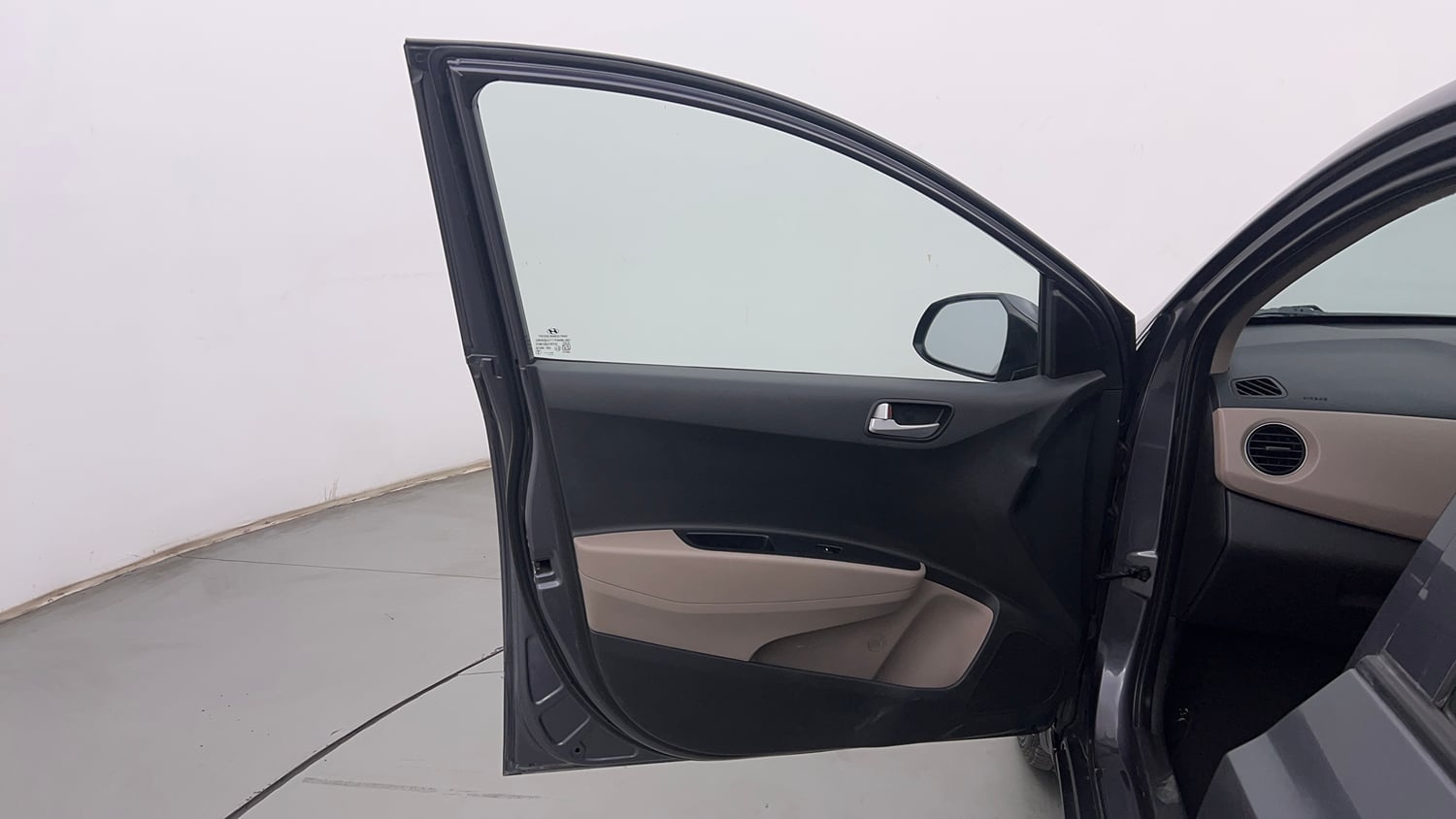 Used 2018 Hyundai Grand i10 Sportz (O) U2 1.2 CRDi Diesel Manual interior LEFT FRONT DOOR OPEN VIEW