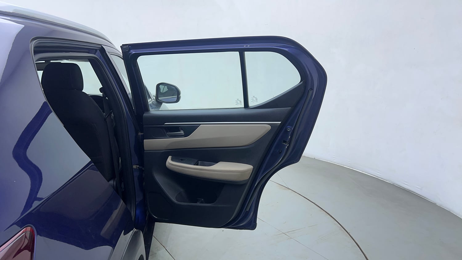 Used 2023 Honda Elevate VX MT Petrol Manual interior RIGHT REAR DOOR OPEN VIEW