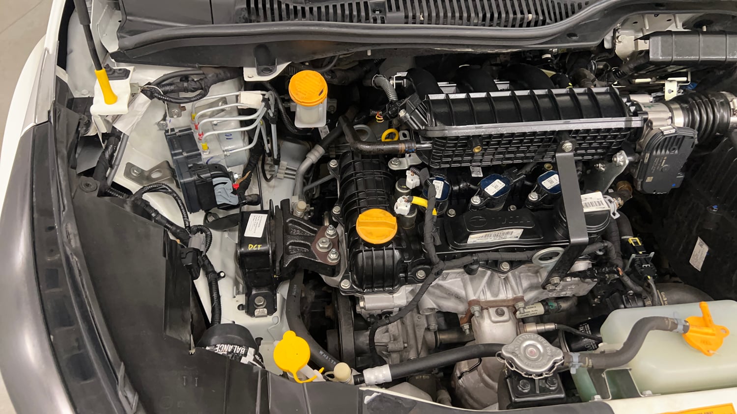 Used 2023 Tata Altroz XZA Plus Petrol Petrol Automatic engine ENGINE RIGHT SIDE VIEW