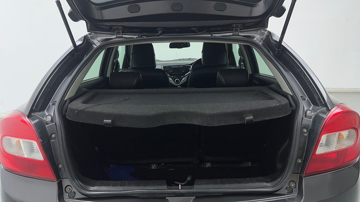 Used 2018 Maruti Suzuki Baleno Zeta 1.2 AT Petrol Automatic interior DICKY INSIDE VIEW