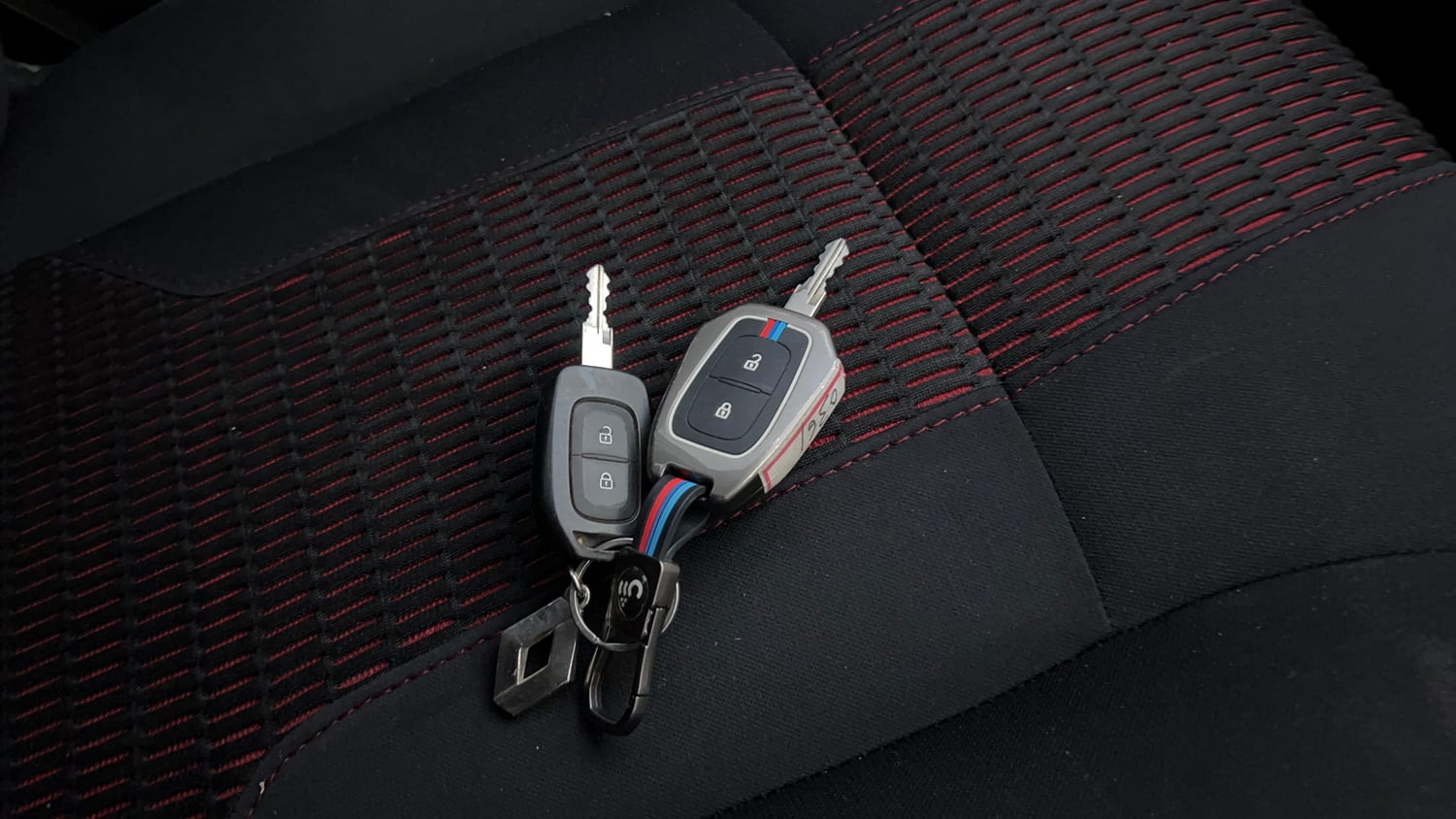 Used 2017 Renault Duster RXS CVT Petrol Automatic extra CAR KEY VIEW