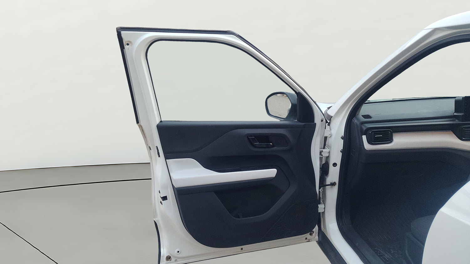 Used 2022 Tata Punch Pure MT Petrol Manual interior LEFT FRONT DOOR OPEN VIEW