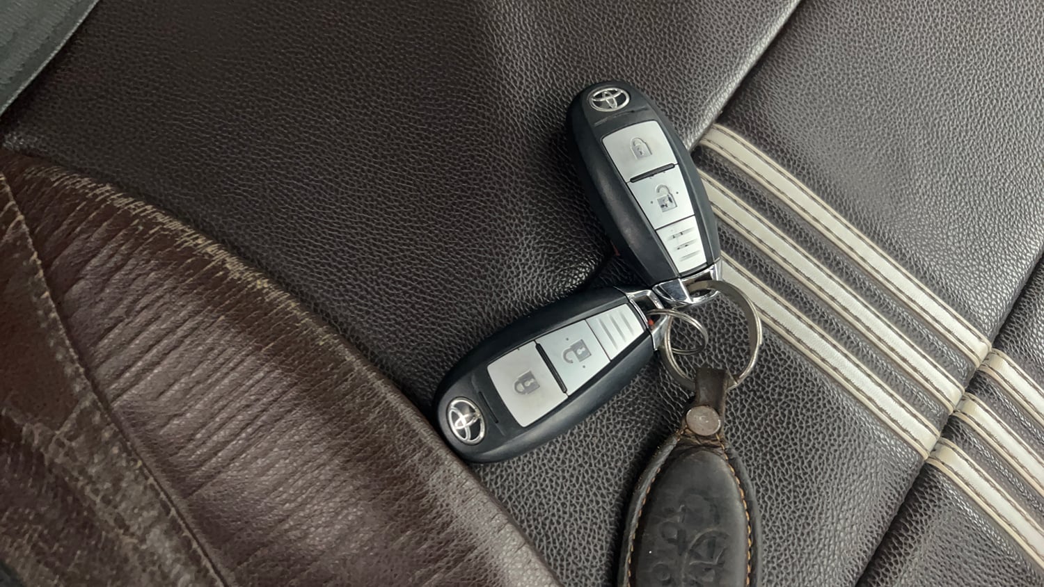 Used 2022 Toyota Urban Cruiser High Grade MT Petrol Manual extra CAR KEY VIEW
