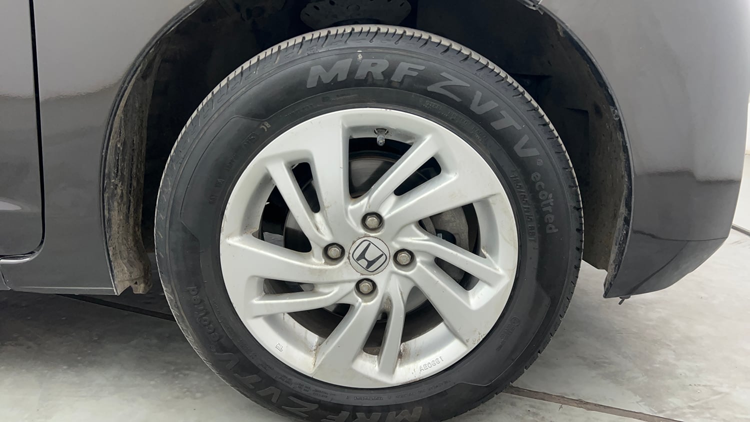 Used 2016 Honda Jazz VX Petrol Petrol Manual tyres RIGHT FRONT TYRE RIM VIEW