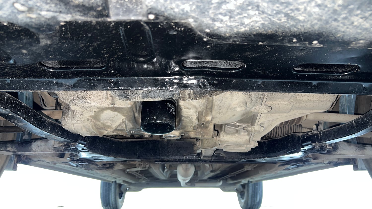 Used 2022 Renault Kiger RXT (O) MT Petrol Manual extra FRONT LEFT UNDERBODY VIEW