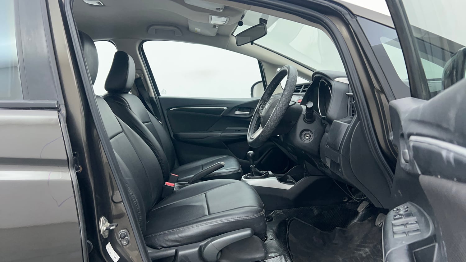 Used 2016 Honda Jazz VX Petrol Petrol Manual interior RIGHT SIDE FRONT DOOR CABIN VIEW