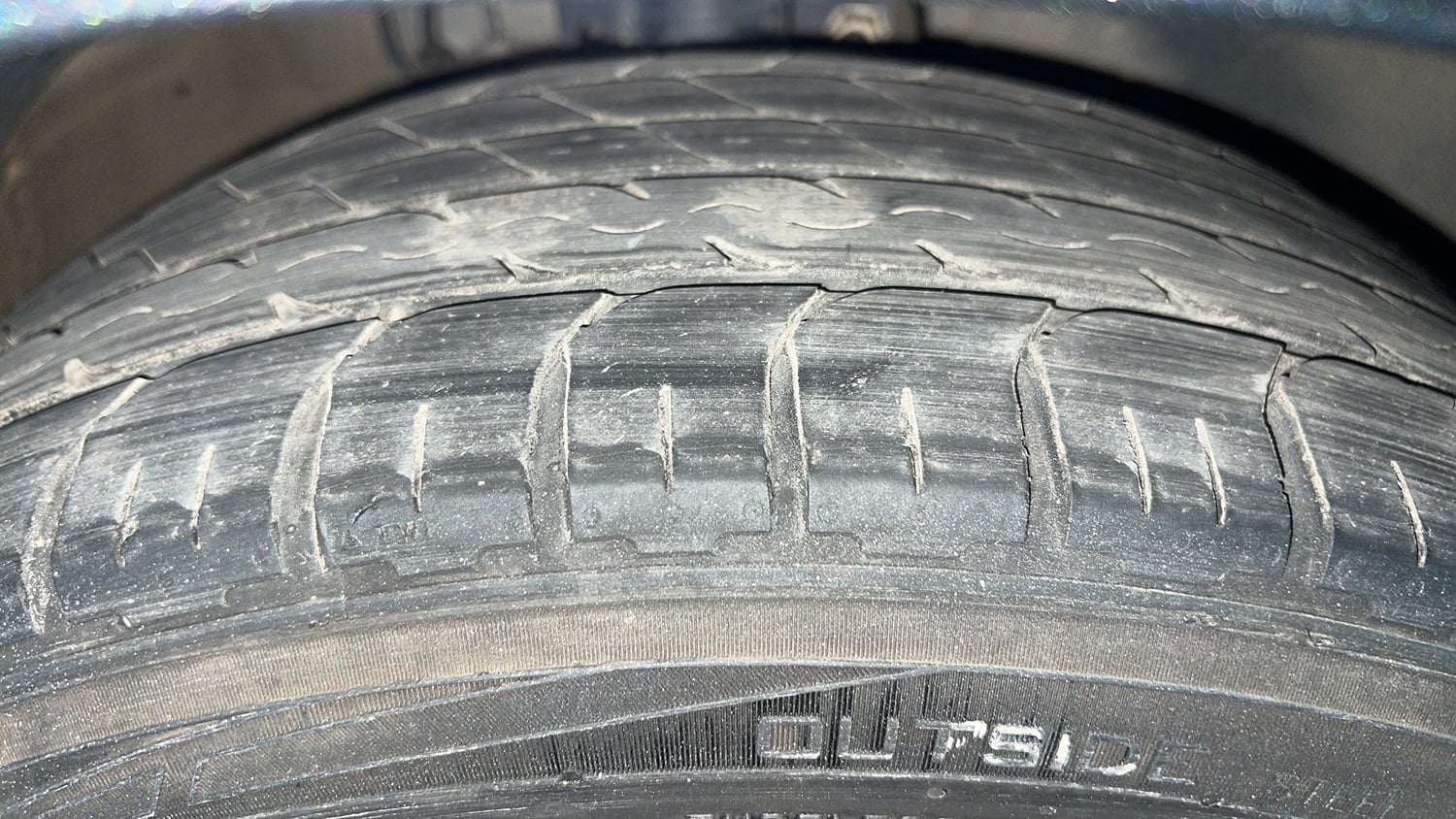 Used 2018 Skoda Rapid Style 1.6 MPI Petrol Manual tyres RIGHT FRONT TYRE TREAD VIEW