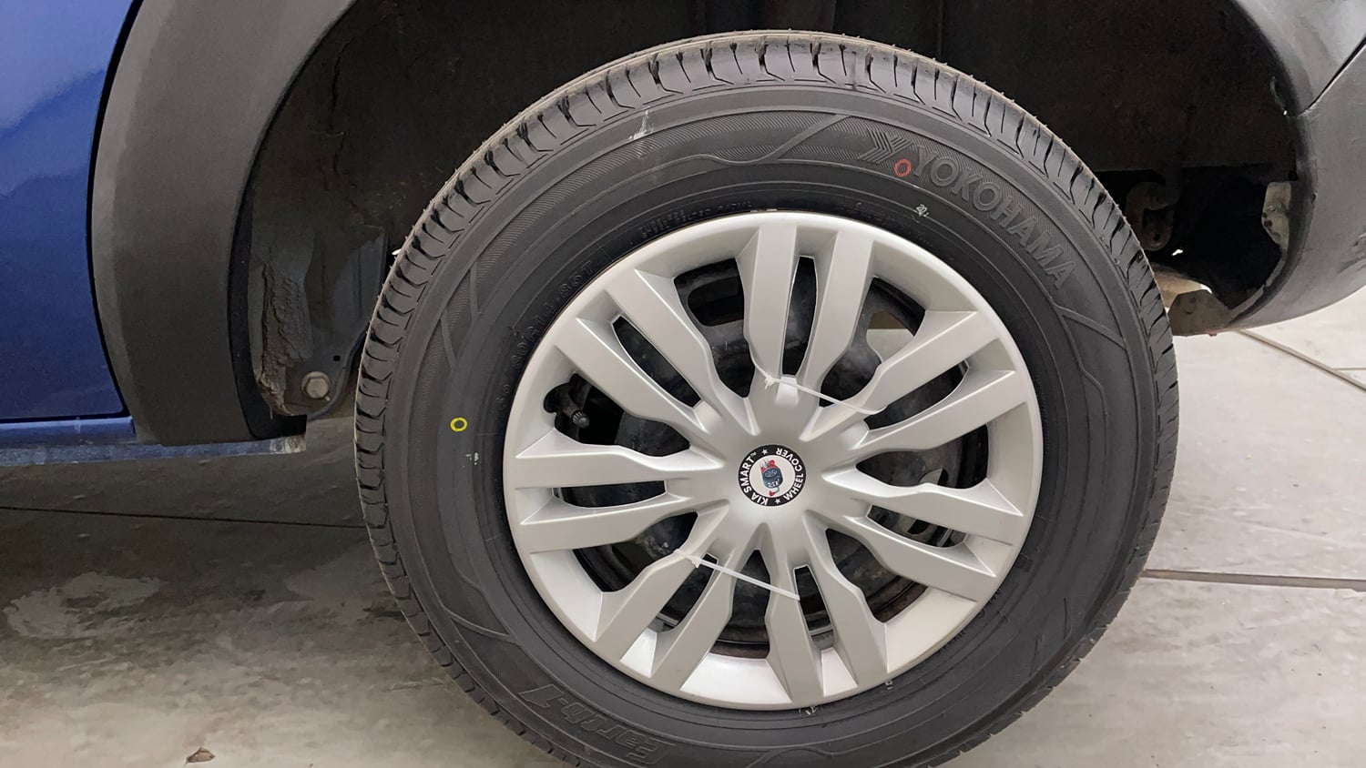 Used 2023 Renault Triber RXT Petrol Manual tyres LEFT REAR TYRE RIM VIEW