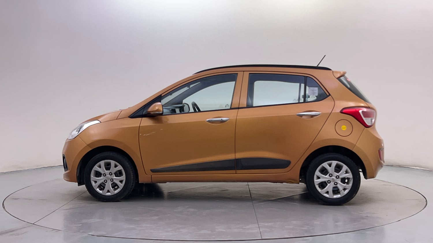 Used 2013 Hyundai Grand i10 Sportz 1.2 Kappa VTVT Petrol Manual exterior LEFT SIDE VIEW