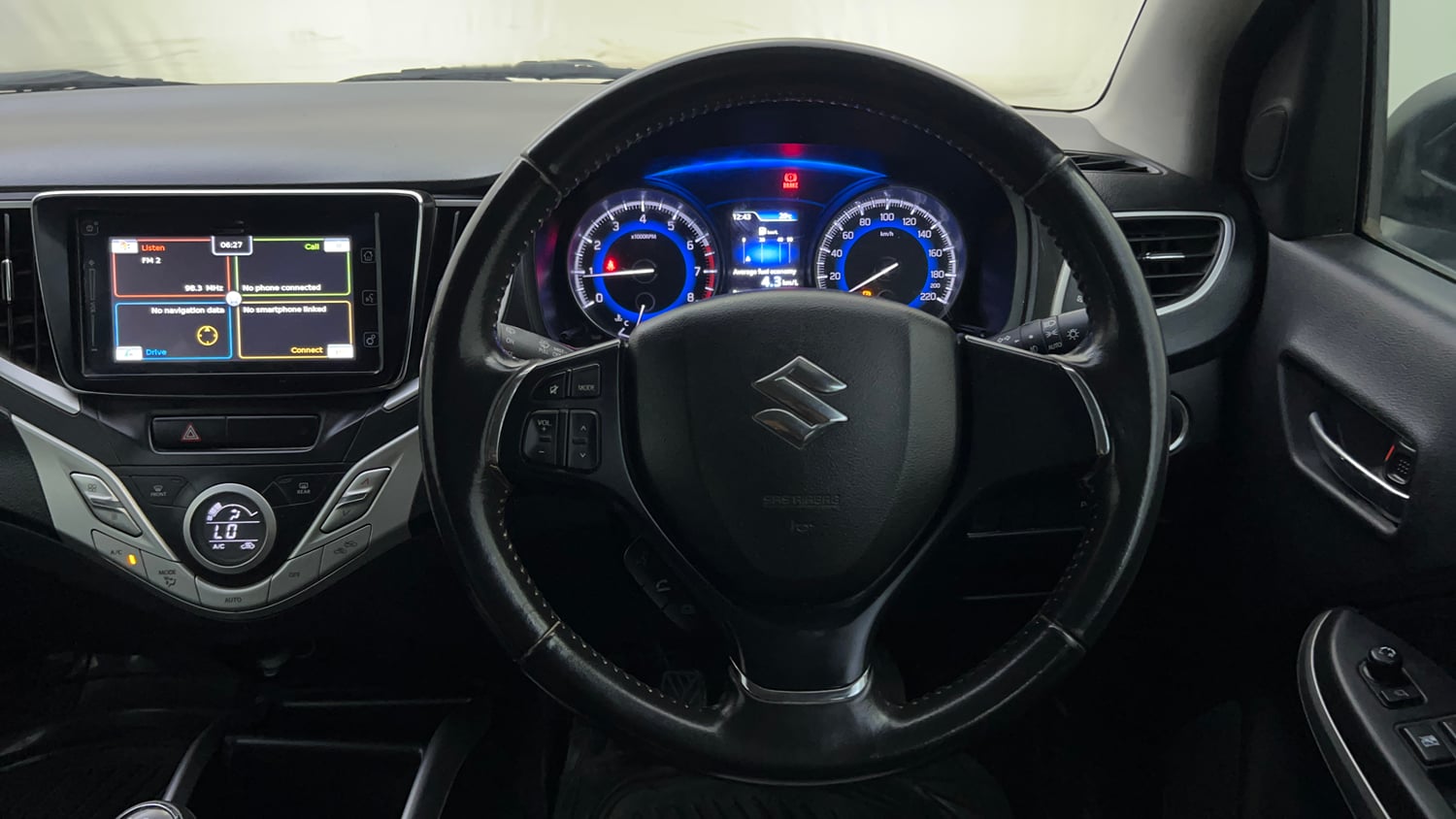 Used 2016 Maruti Suzuki Baleno Alpha 1.2 Petrol Manual interior STEERING VIEW