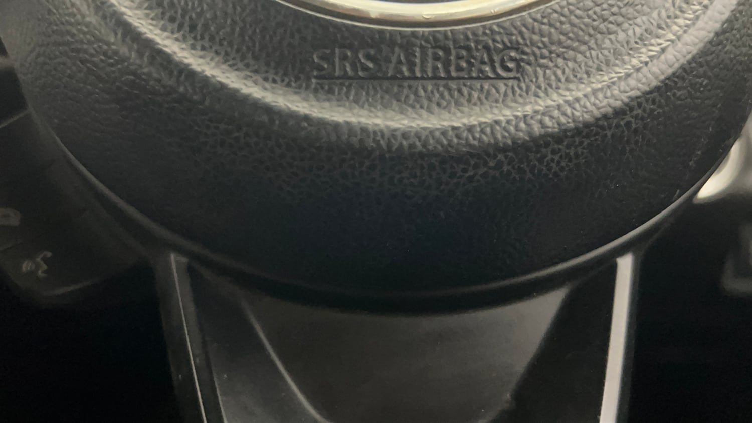 Used 2020 Maruti Suzuki XL6 Alpha AT Petrol Petrol Automatic top_features Airbags