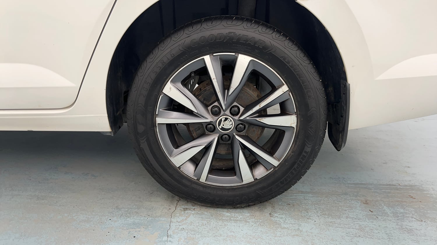 Used 2022 Skoda Slavia Style 1.0L TSI MT Petrol Manual tyres LEFT REAR TYRE RIM VIEW