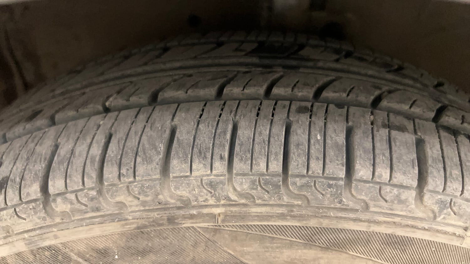 Used 2016 Maruti Suzuki Celerio ZXi AMT Petrol Automatic tyres LEFT FRONT TYRE TREAD VIEW