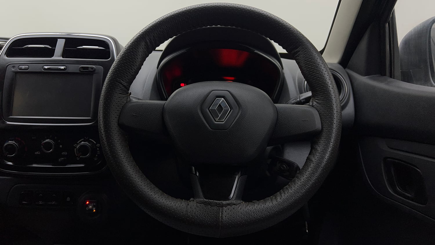 Used 2016 Renault Kwid RXT CNG (Outside Fitted) Cng Manual interior STEERING VIEW