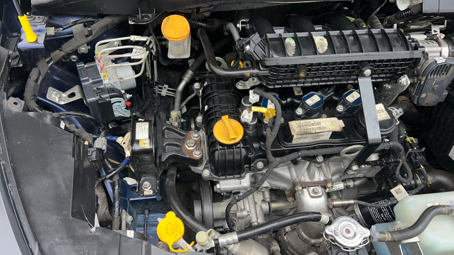 Used 2024 Tata Altroz XTA Petrol Petrol Automatic engine ENGINE RIGHT SIDE VIEW