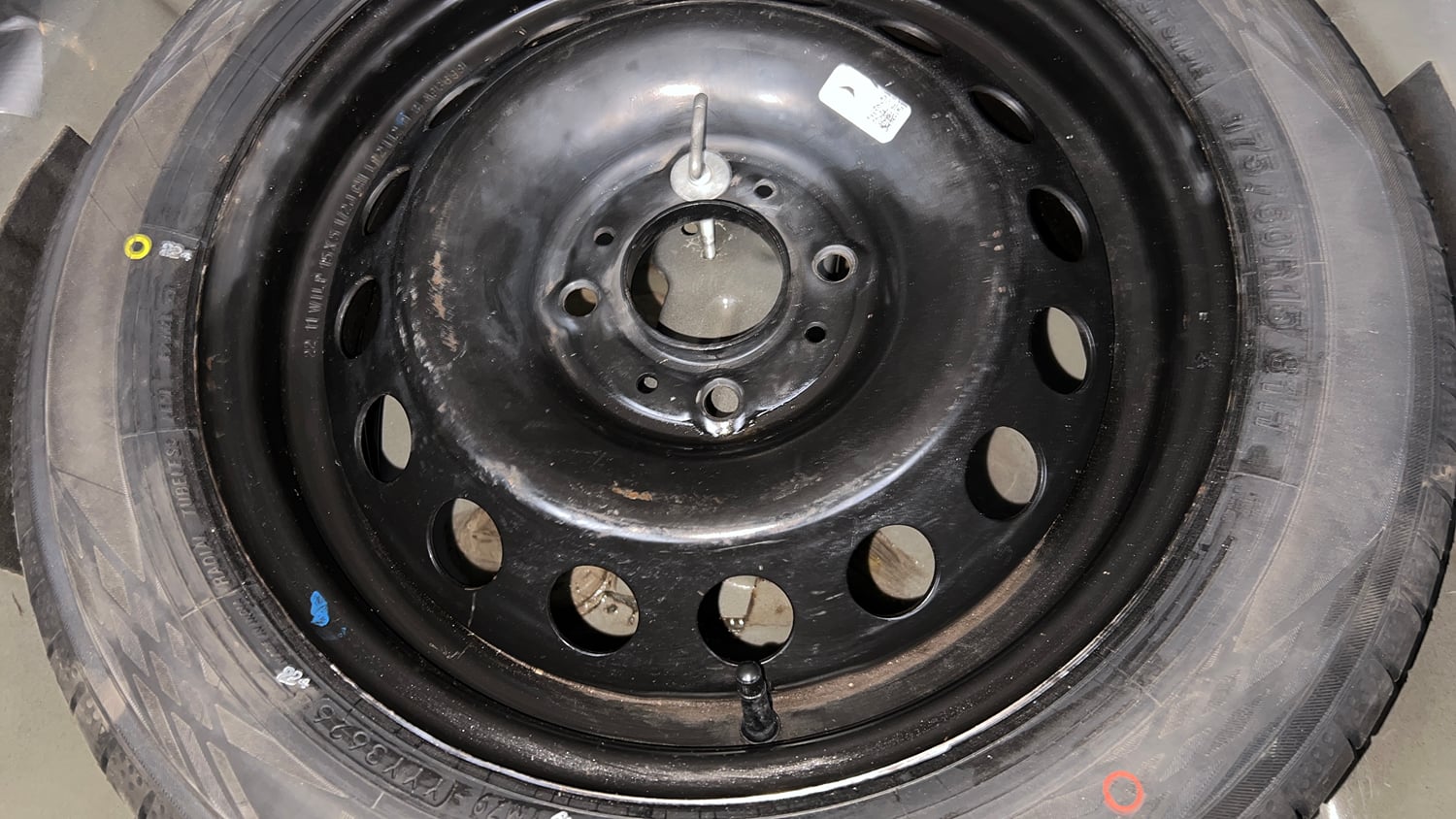 Used 2023 Tata Tiago XZ Plus Petrol Manual tyres SPARE TYRE VIEW