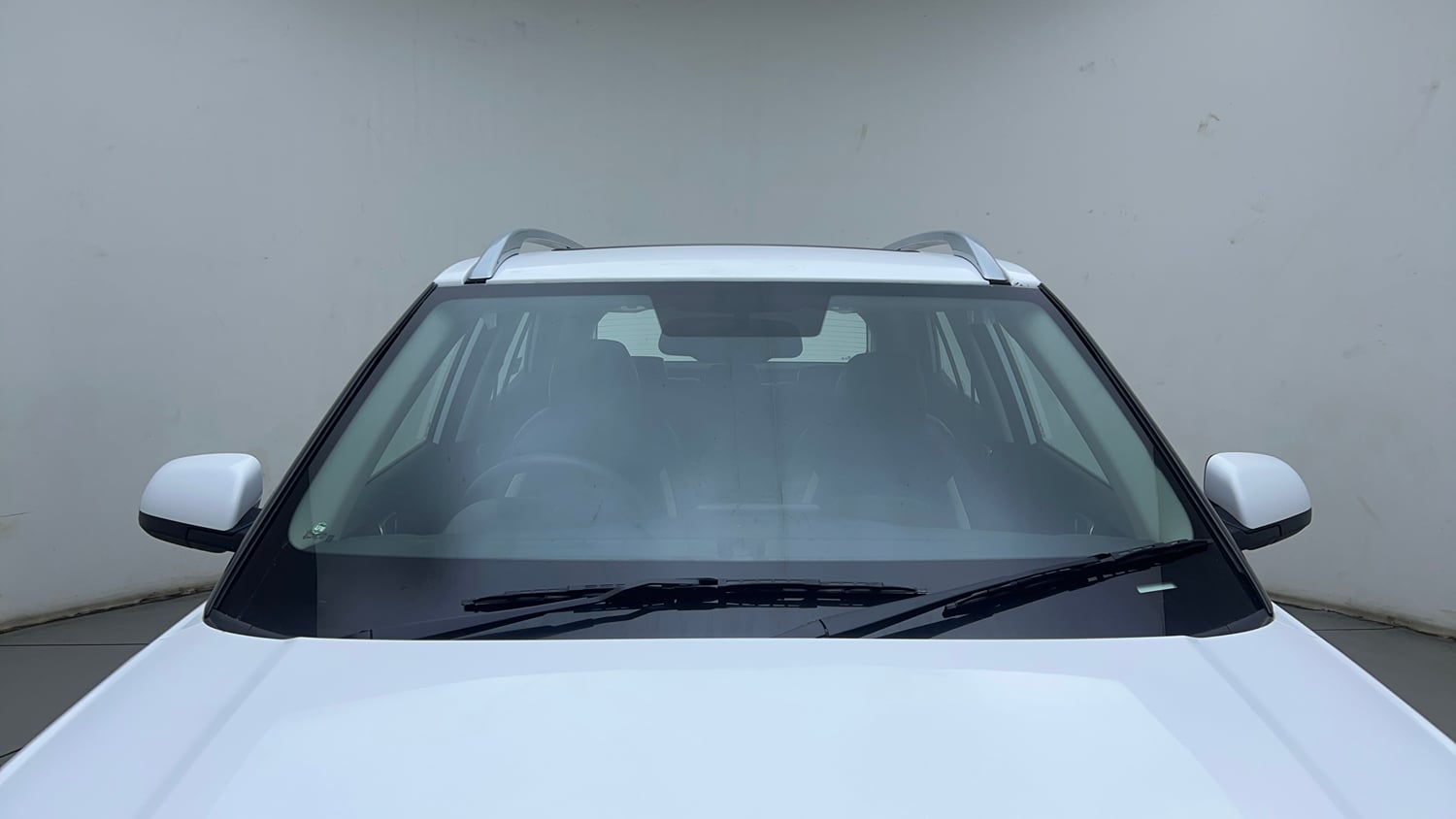 Used 2025 Hyundai Venue SX 1.2 Petrol Petrol Manual exterior FRONT WINDSHIELD VIEW