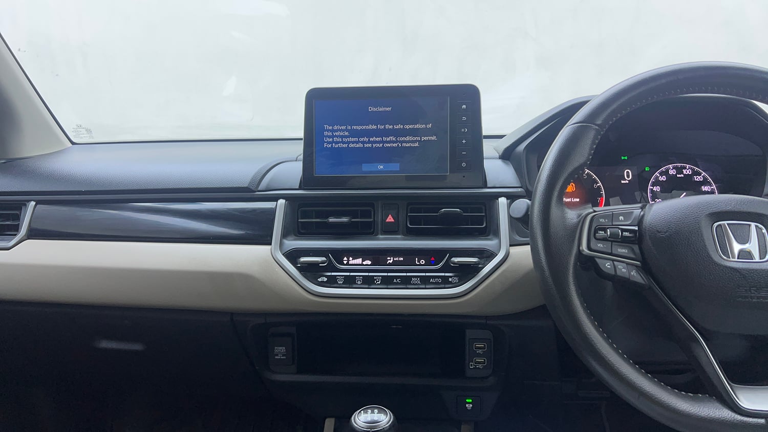 Used 2023 Honda Elevate VX MT Petrol Manual interior MUSIC SYSTEM & AC CONTROL VIEW
