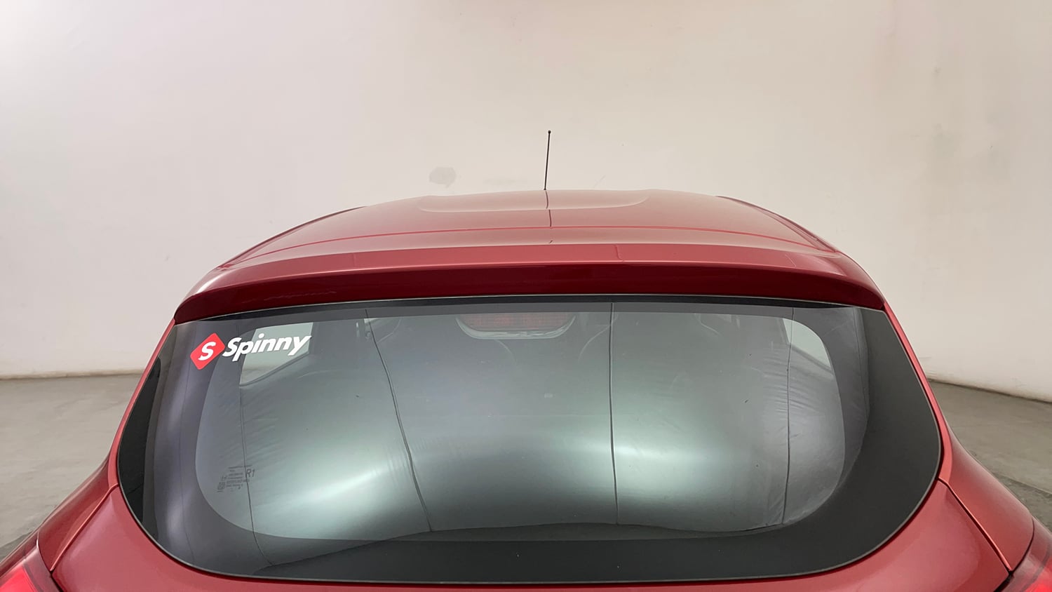 Used 2018 Renault Kwid RXT Petrol Manual exterior BACK WINDSHIELD VIEW