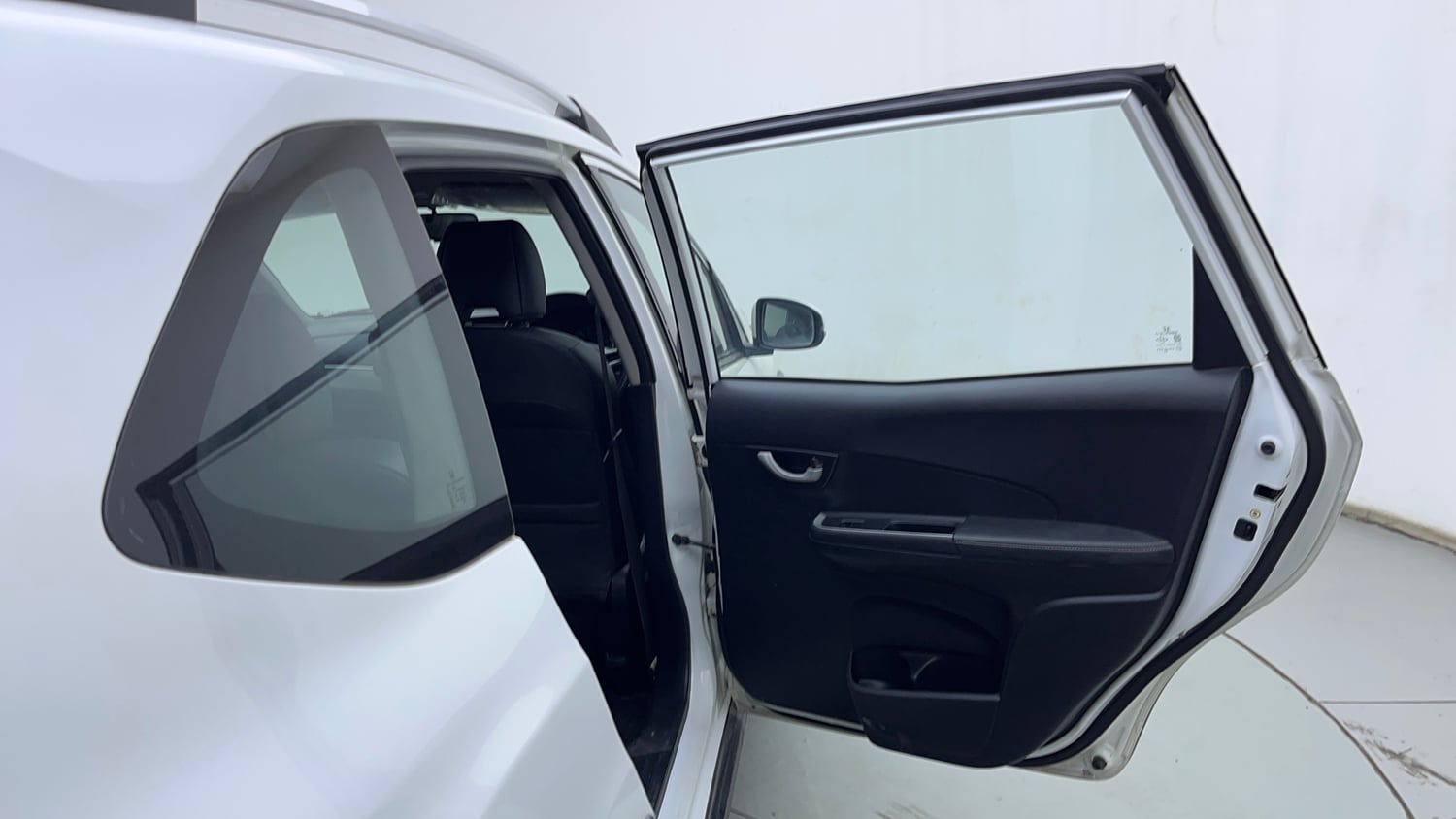 Used 2017 Honda BR-V VX Diesel Diesel Manual interior RIGHT REAR DOOR OPEN VIEW