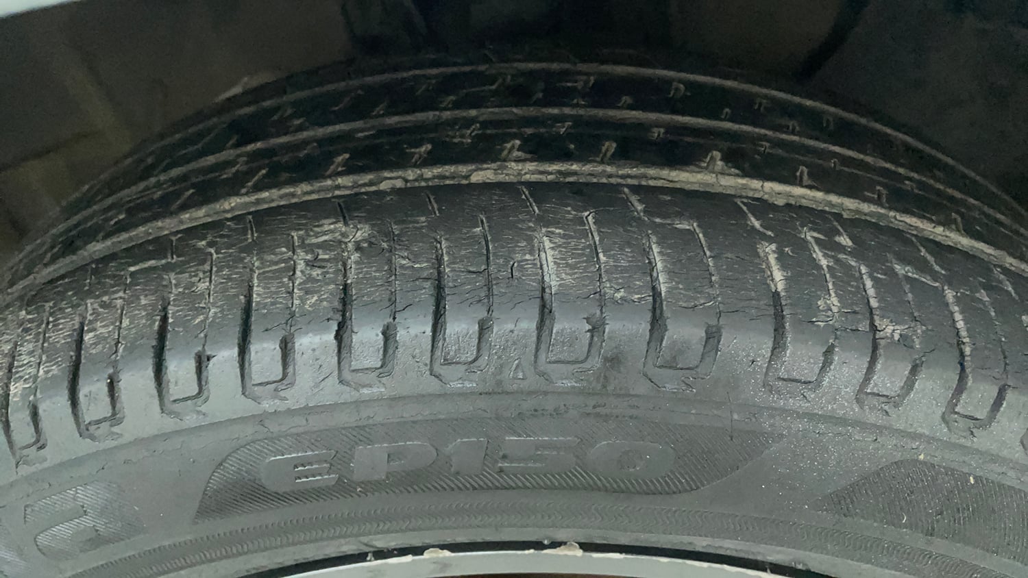 Used 2020 Hyundai Elite i20 Sportz Plus 1.2 Petrol Manual tyres RIGHT FRONT TYRE TREAD VIEW