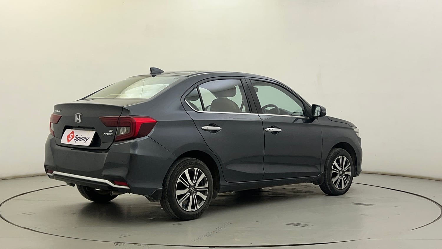 Used 2023 Honda Amaze VX MT 1.2 Petrol Petrol Manual exterior RIGHT REAR CORNER VIEW