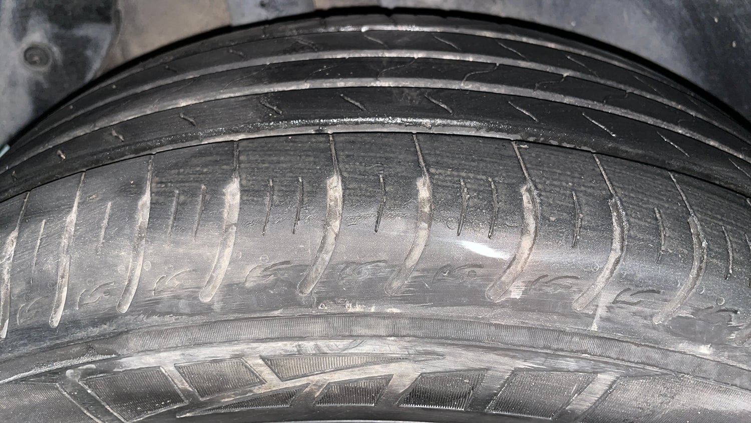 Used 2018 Hyundai Creta SX 1.6 CRDi Diesel Manual tyres RIGHT REAR TYRE TREAD VIEW