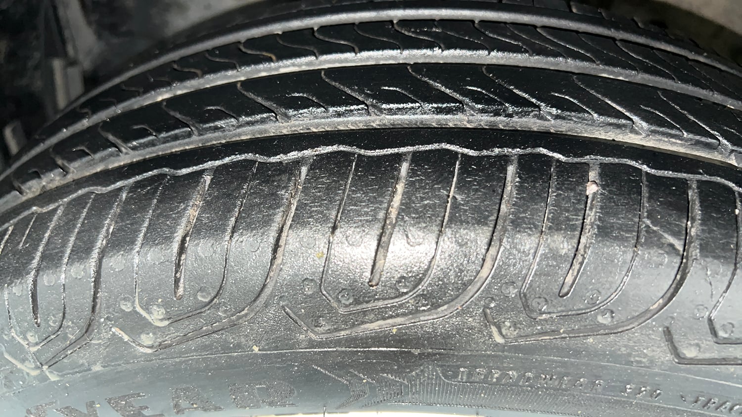Used 2020 Honda Amaze 1.2 VX MT Petrol Petrol Manual tyres LEFT FRONT TYRE TREAD VIEW