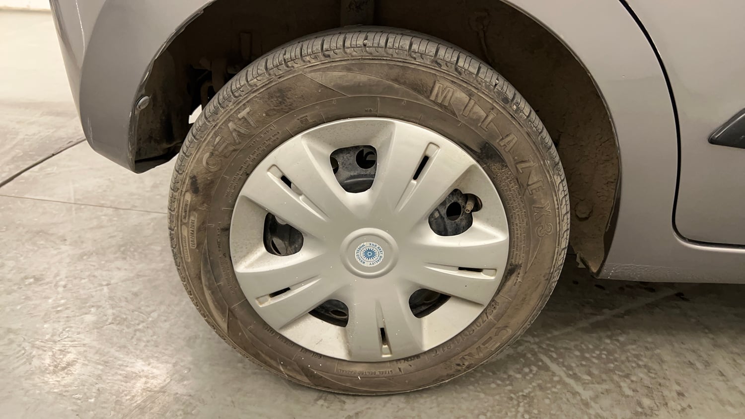 Used 2016 Maruti Suzuki Celerio ZXi AMT Petrol Automatic tyres RIGHT REAR TYRE RIM VIEW