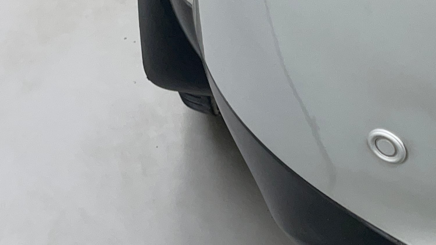 Used 2018 Mahindra XUV500 W11 AT Diesel Automatic dents MINOR SCRATCH