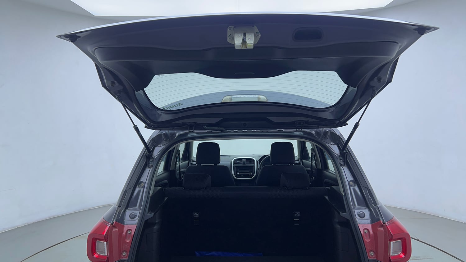 Used 2022 maruti-suzuki Vitara Brezza VXi Petrol Manual interior DICKY DOOR OPEN VIEW