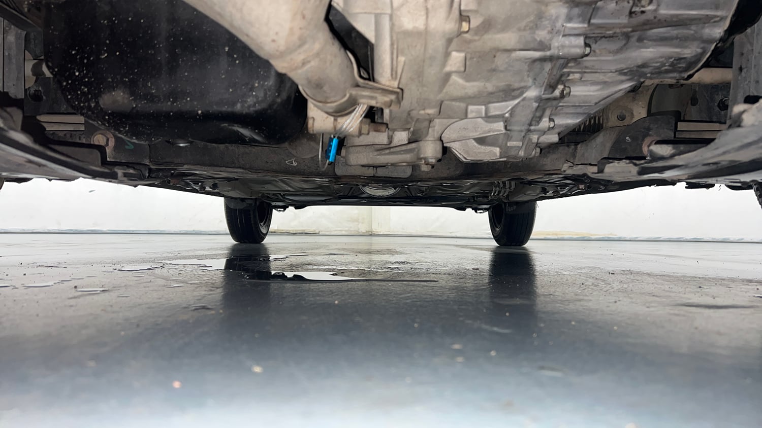 Used 2018 Maruti Suzuki Dzire VDi AMT Diesel Automatic extra FRONT LEFT UNDERBODY VIEW
