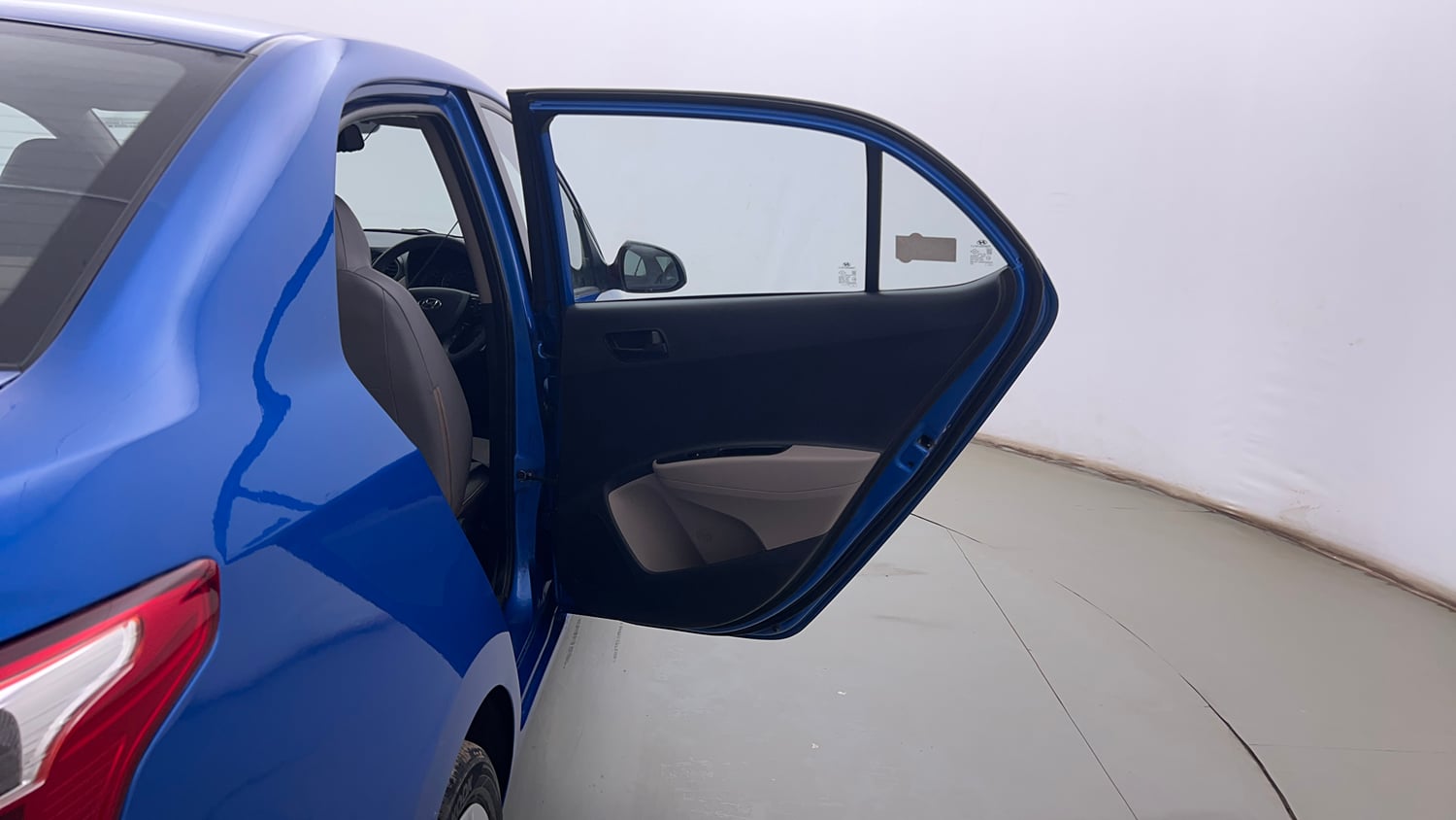 Used 2019 Hyundai Xcent S Petrol Manual interior RIGHT REAR DOOR OPEN VIEW