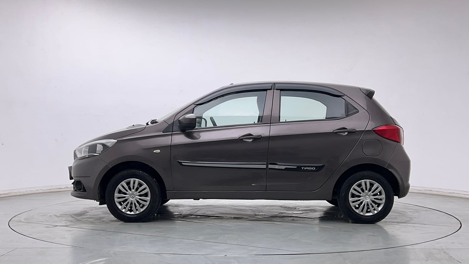Used 2019 Tata Tiago XM CNG (Outside Fitted) Cng Manual exterior LEFT SIDE VIEW
