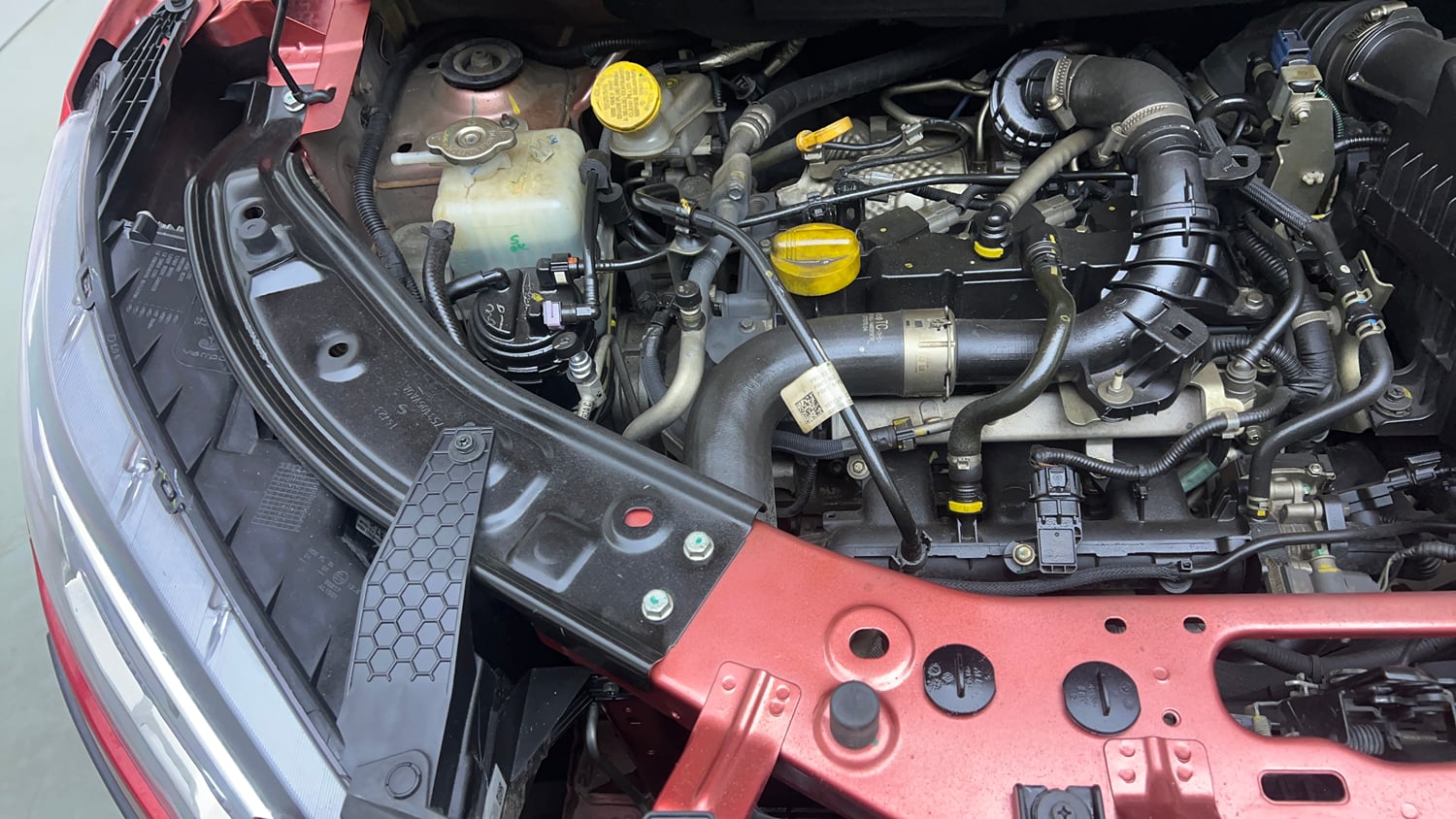 Used 2023 Nissan Magnite XV Premium Turbo CVT Dual Tone Petrol Automatic engine ENGINE RIGHT SIDE VIEW