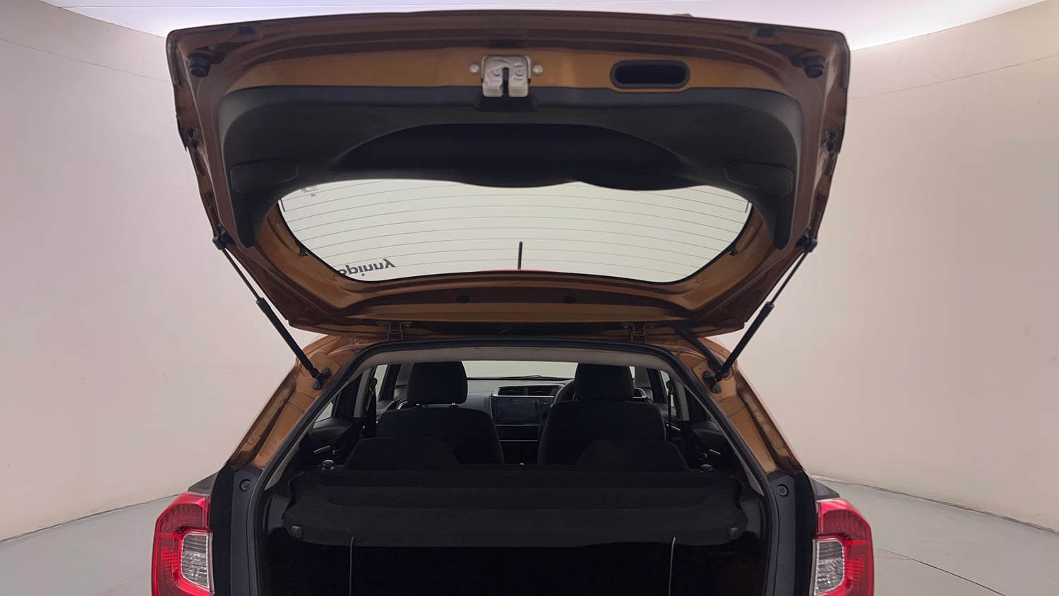 Used 2017 Honda WR-V VX MT Diesel Diesel Manual interior DICKY DOOR OPEN VIEW