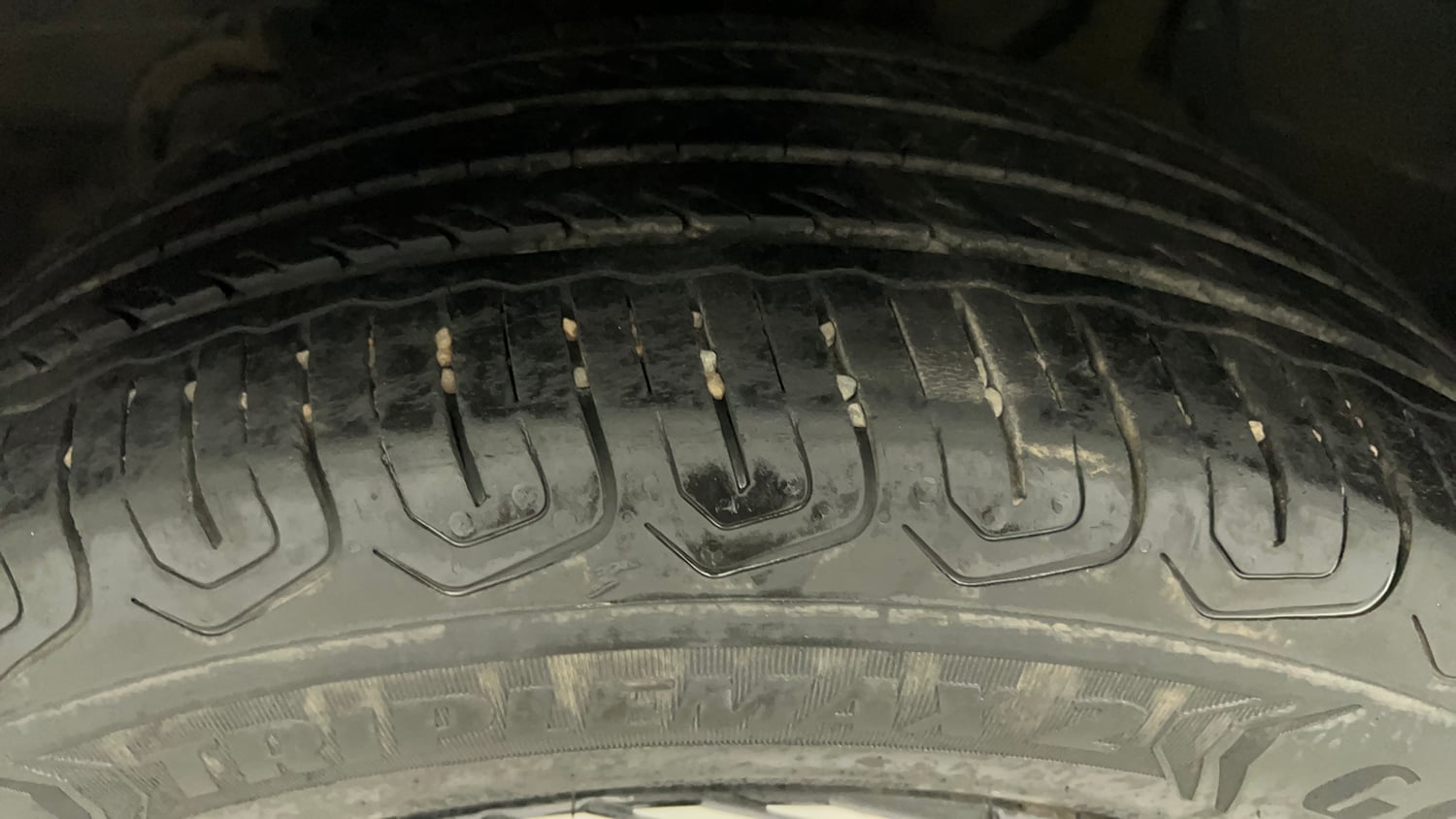 Used 2025 Tata Nexon Creative Plus S 1.2 Revotron Petrol  6MT Petrol Manual tyres LEFT FRONT TYRE TREAD VIEW