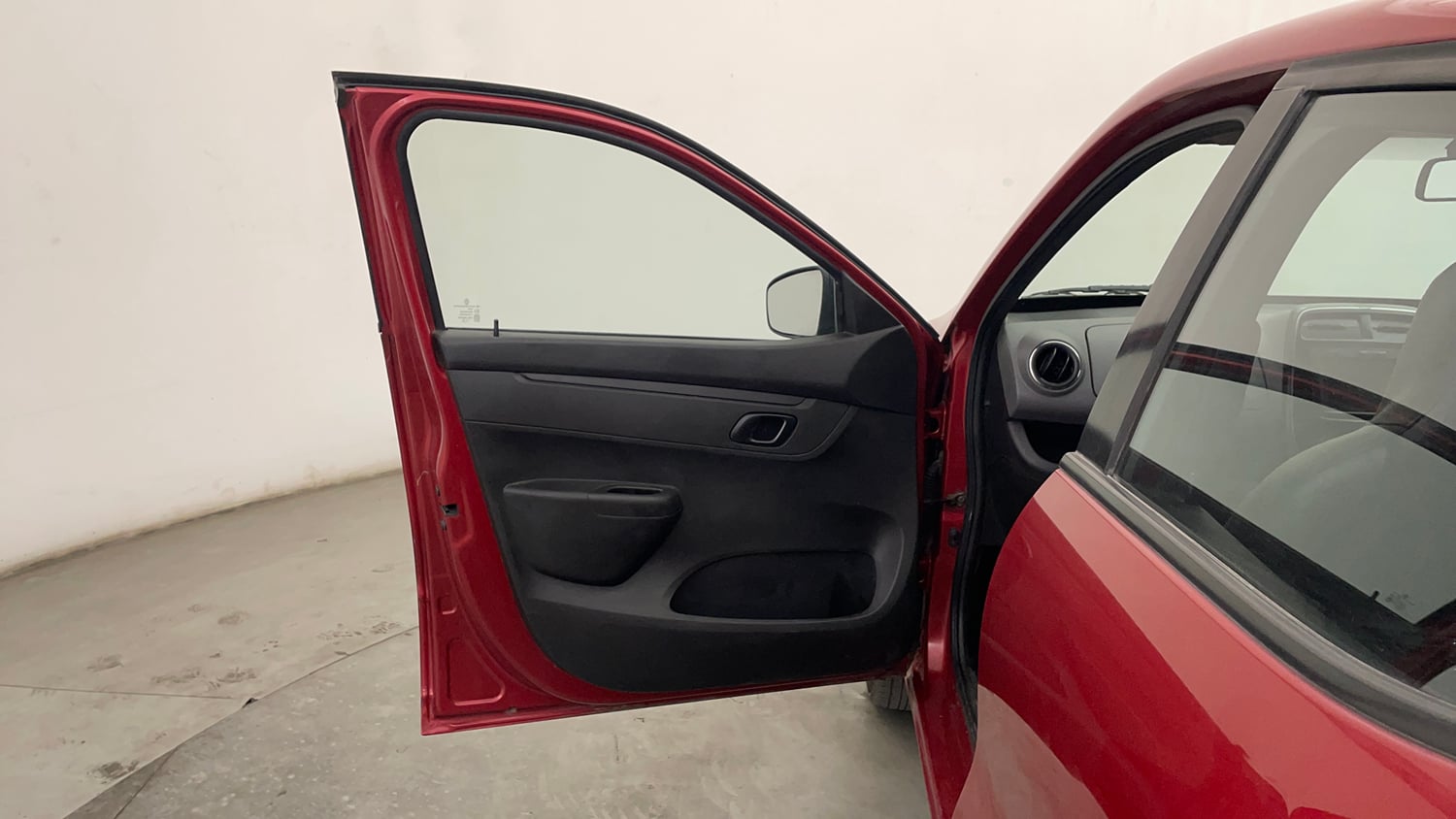 Used 2018 Renault Kwid RXT Petrol Manual interior LEFT FRONT DOOR OPEN VIEW