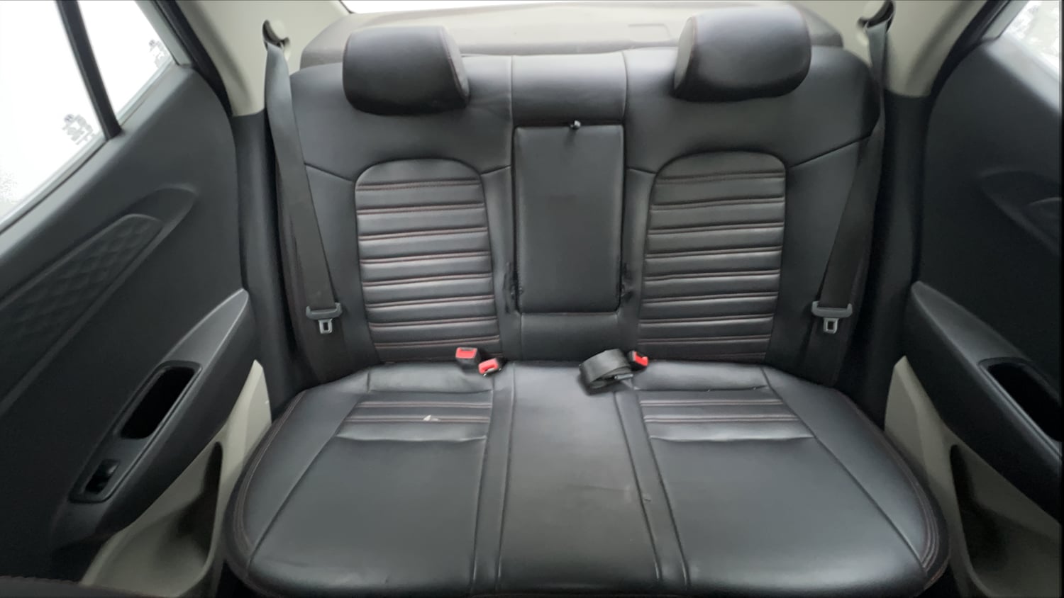 Used 2021 Hyundai Aura SX Plus 1.2 AMT Petrol Petrol Automatic interior REAR SEAT CONDITION VIEW