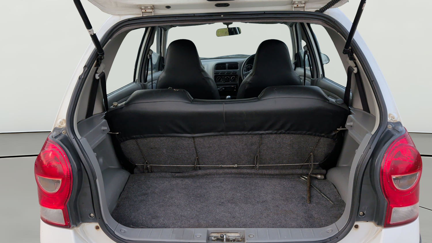 Used 2013 Maruti Suzuki Alto K10 VXi Petrol Manual interior DICKY INSIDE VIEW