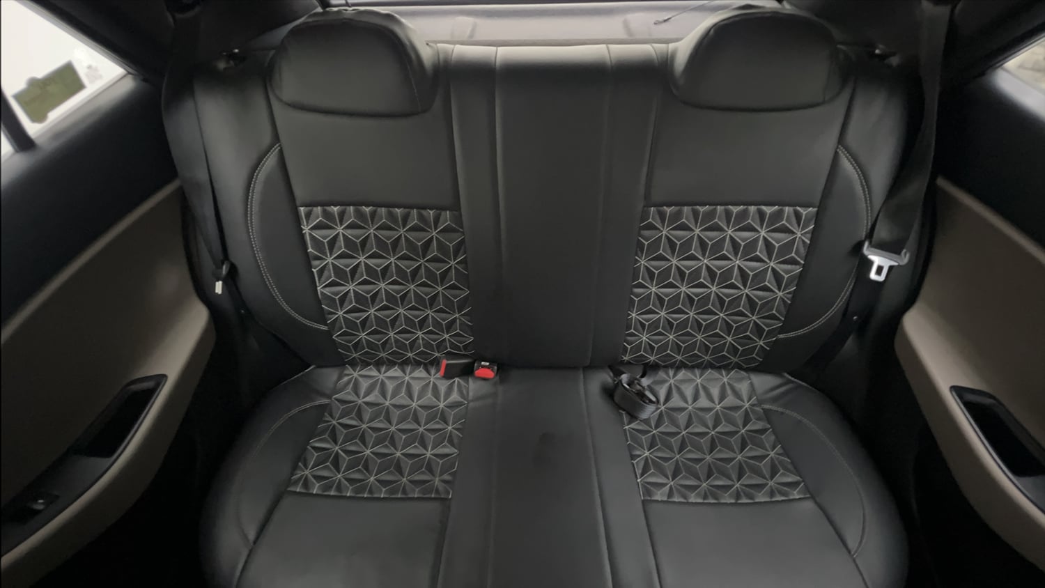 Used 2019 Hyundai Elite i20 Sportz Plus 1.2 Petrol Manual interior REAR SEAT CONDITION VIEW