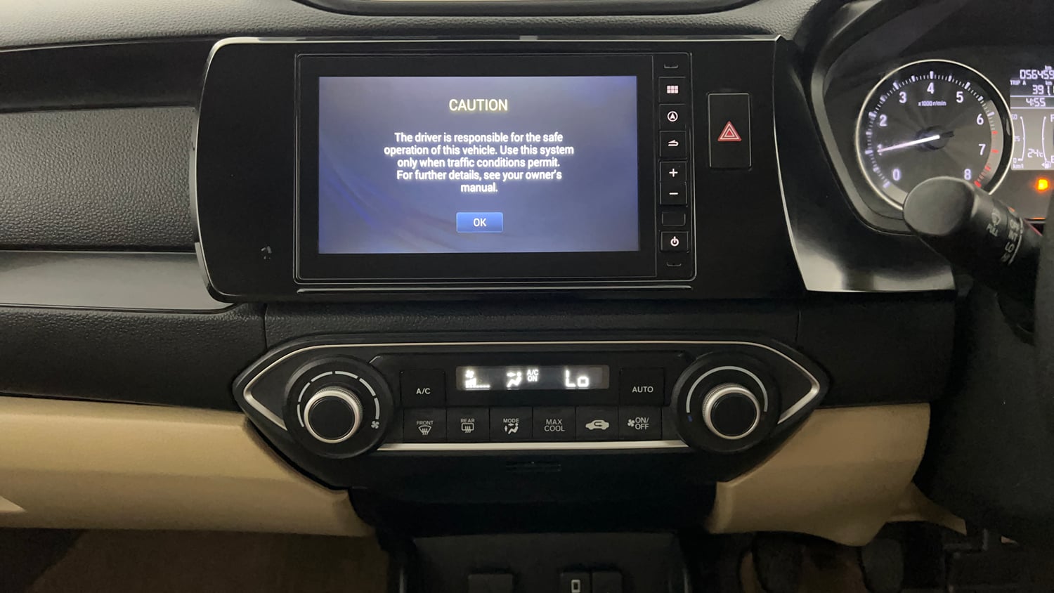 Used 2020 Honda Amaze 1.2 VX MT Petrol Petrol Manual interior MUSIC SYSTEM & AC CONTROL VIEW