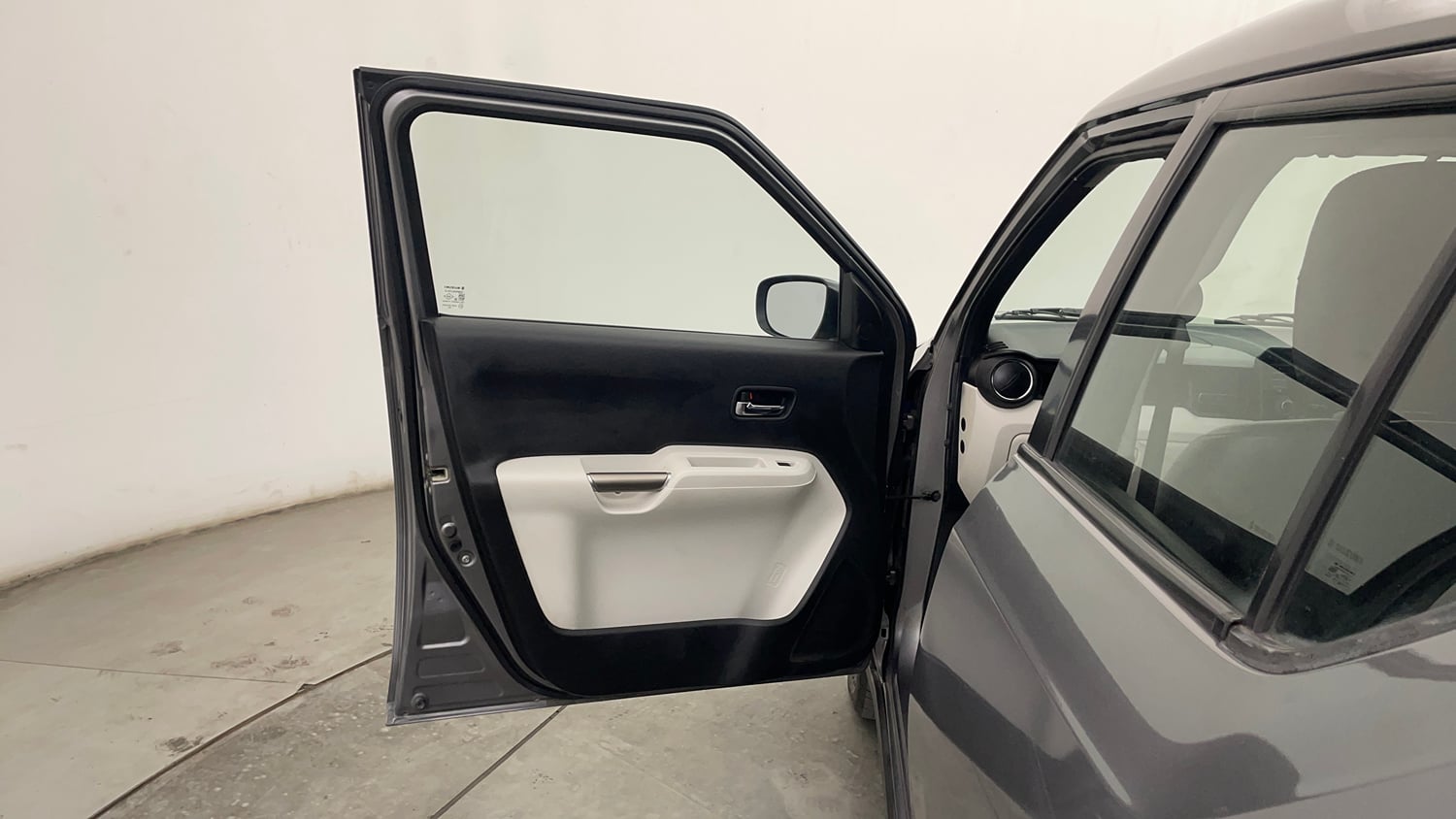 Used 2019 Maruti Suzuki Ignis Zeta 1.2 AMT Petrol Automatic interior LEFT FRONT DOOR OPEN VIEW