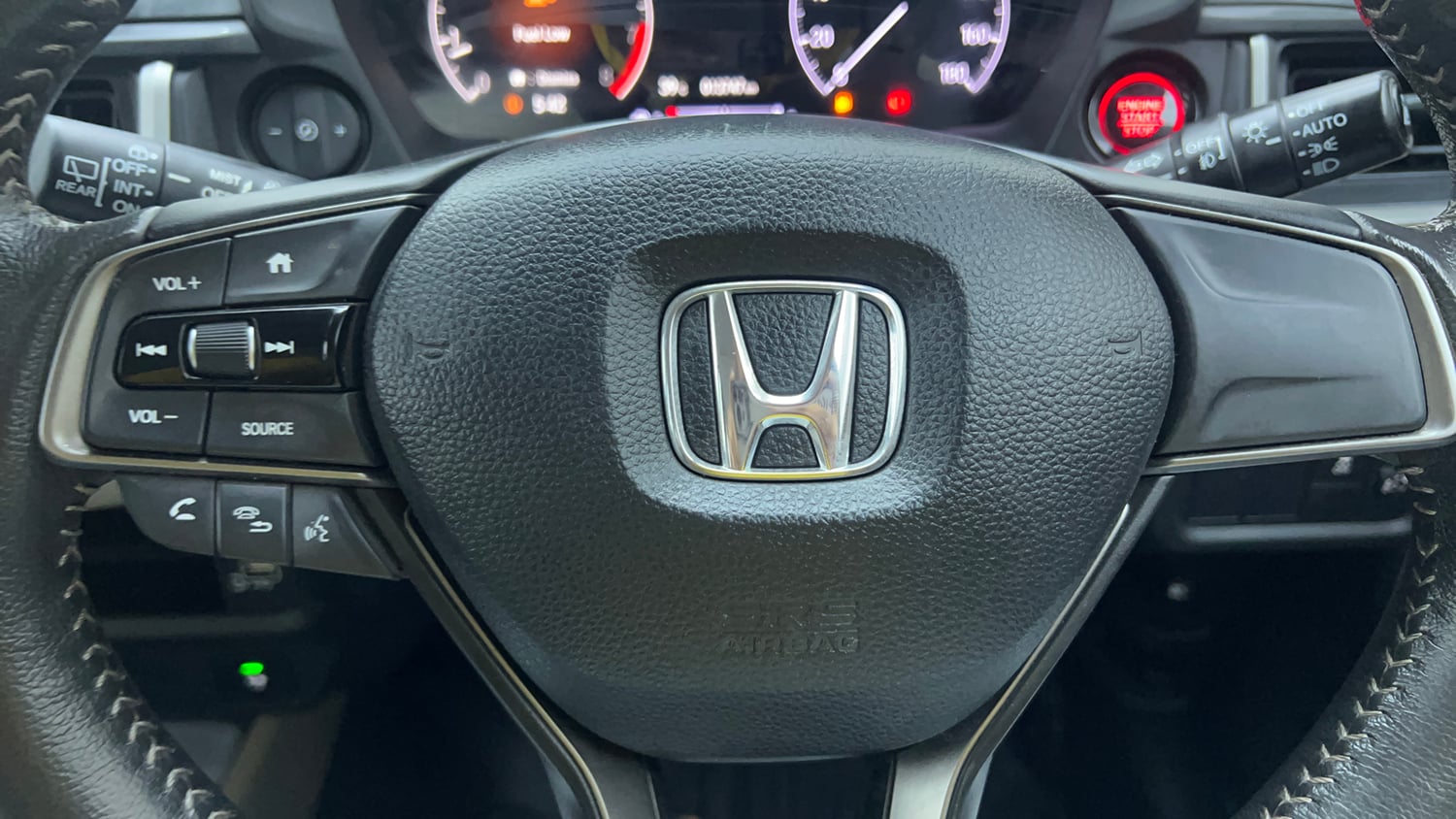 Used 2023 Honda Elevate VX MT Petrol Manual top_features Airbags