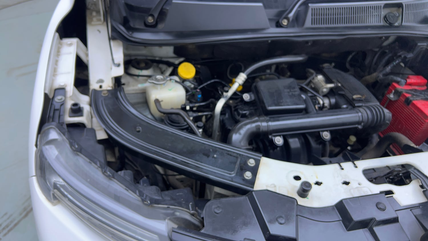 Used 2022 Renault Kiger RXT (O) AMT Petrol Automatic engine ENGINE RIGHT SIDE VIEW