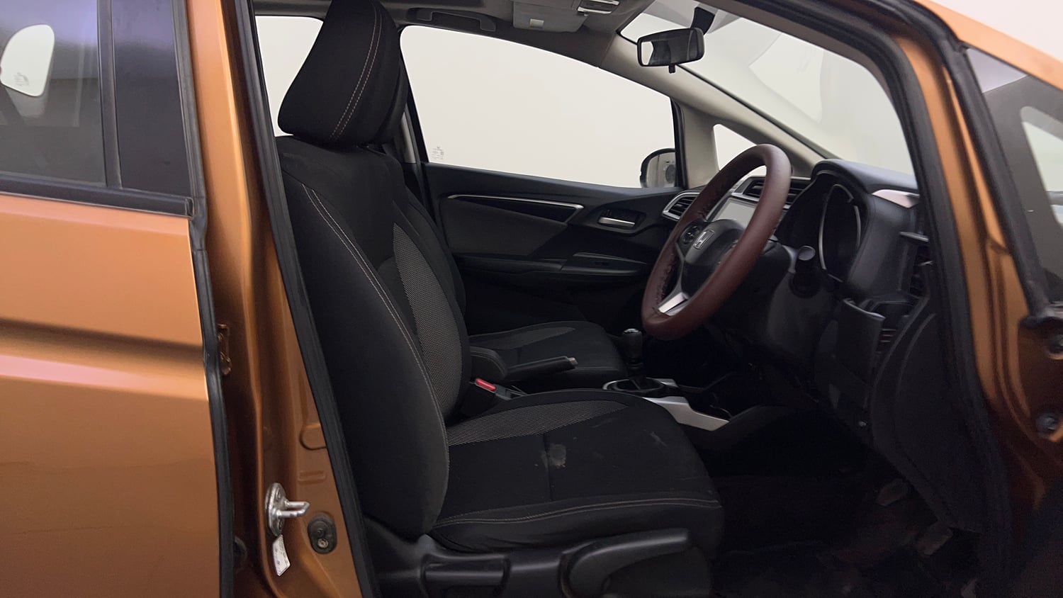 Used 2017 Honda WR-V VX MT Diesel Diesel Manual interior RIGHT SIDE FRONT DOOR CABIN VIEW